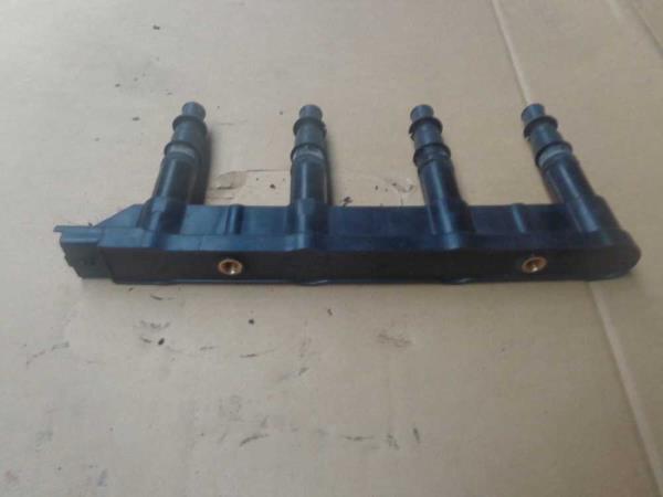 BOBINE D ALLUMAGE CITROEN/PEUGEOT 1.4CC 16V (307) - Vue 1